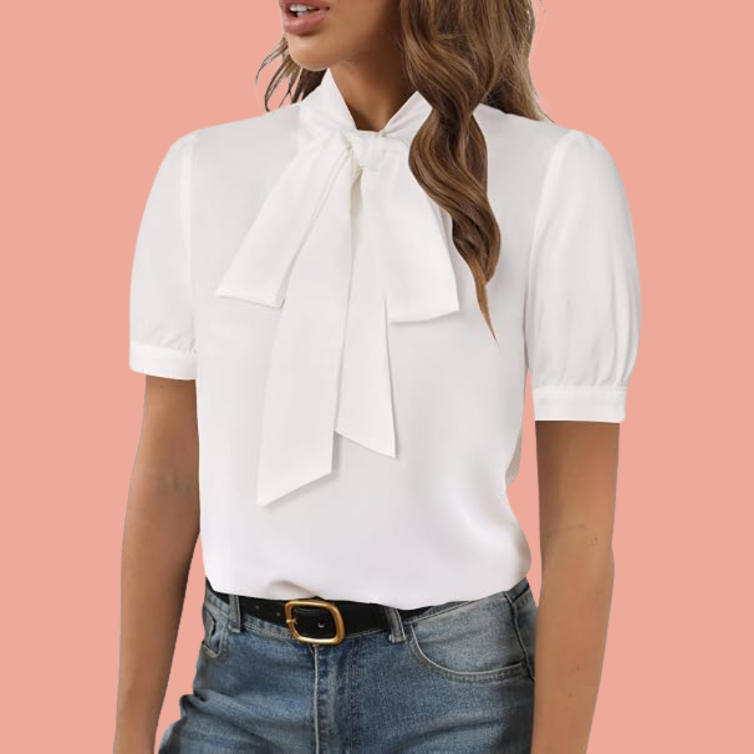 Victoria – Hvit bluse med sløyfe